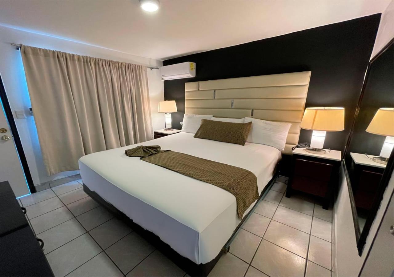 Hotel Guillen Tijuana Exterior photo