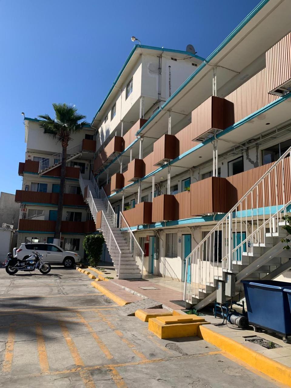 Hotel Guillen Tijuana Exterior photo